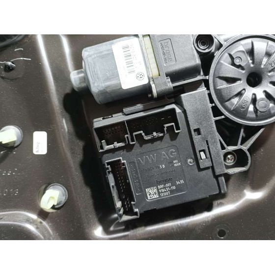 Elevalunas Delantero Izquierdo Para Volkswagen Passat Variant