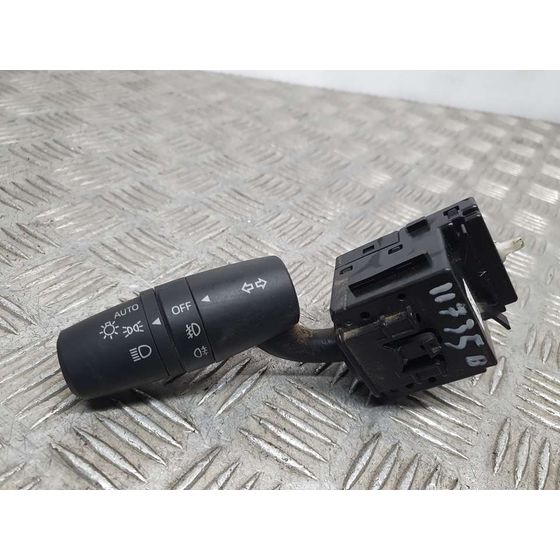 Mando Luces para Mazda 2 Lim. ()