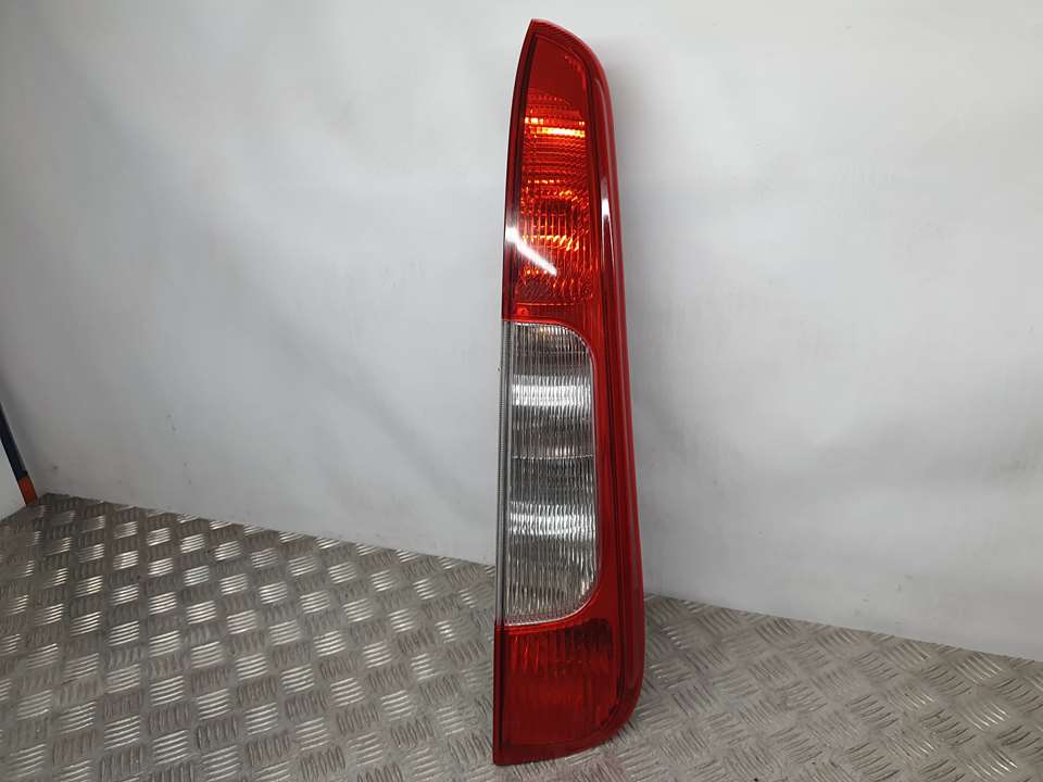Piloto Trasero Derecho Para Ford Focus C-Max