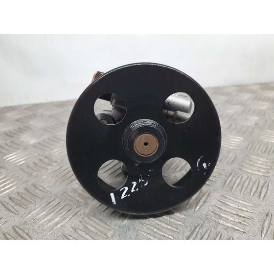 Bomba Direccion Para Kia Carens