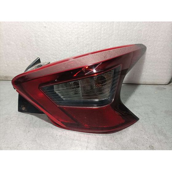 Piloto Trasero Derecho Para Nissan Micra V