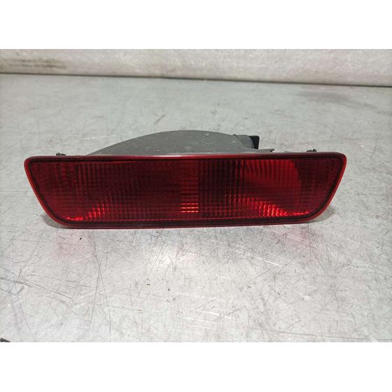 Piloto Trasero Central para Nissan Micra V (K14)