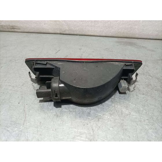 Piloto Trasero Central para Nissan Micra V (K14)