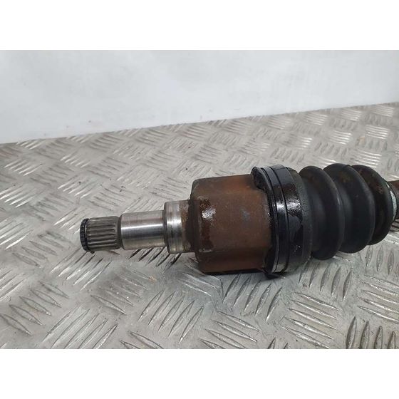 Transmision Delantera Izquierda Para Ford Focus Berlina