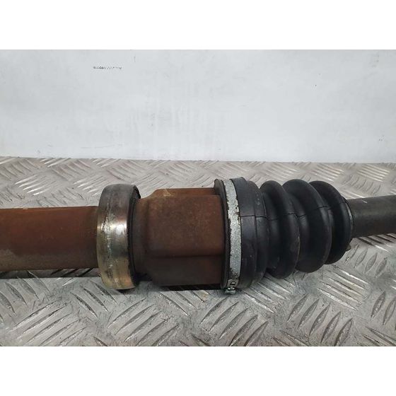 Transmision Delantera Derecha Para Ford Focus Berlina