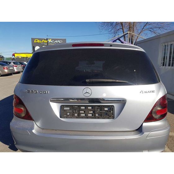 Porton Trasero Para Mercedes Clase R