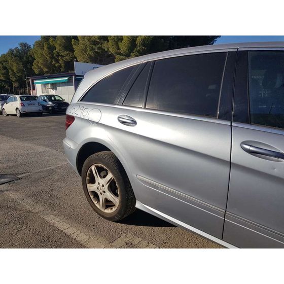 Puerta Trasera Derecha Para Mercedes Clase R