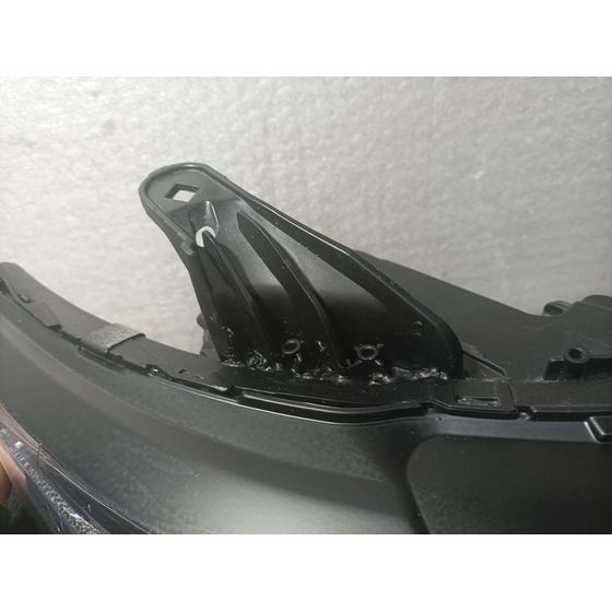 Faro Derecho Para Mitsubishi Outlander
