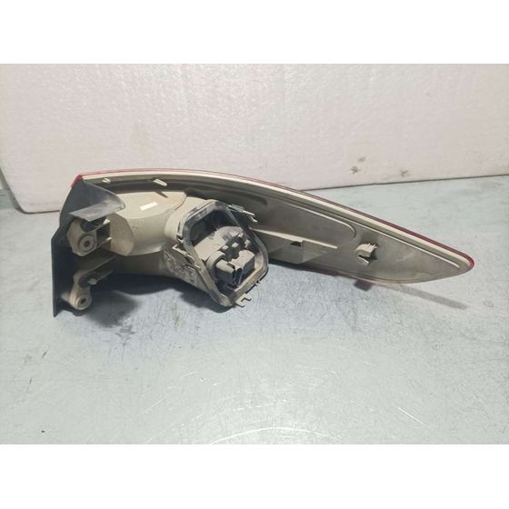 Piloto Trasero Izquierdo Para Renault Fluence