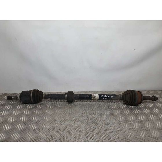 Transmision Delantera Derecha Para Toyota Auris