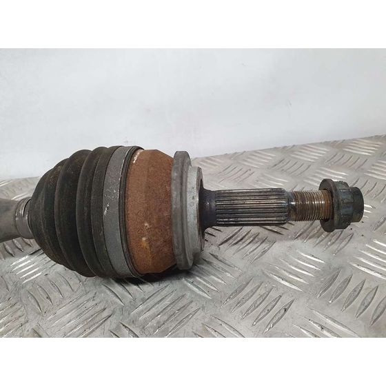 Transmision Delantera Derecha Para Toyota Auris