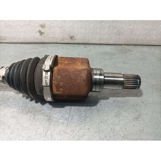 Transmision Delantera Izquierda Para Ford Fiesta