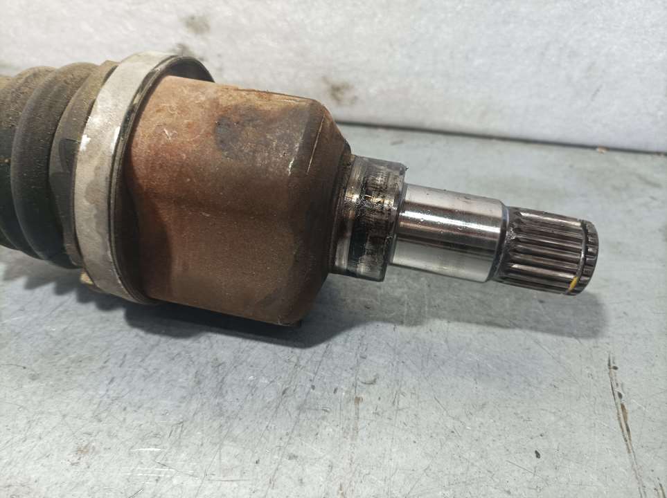 Transmision Delantera Izquierda Para Ford Fiesta