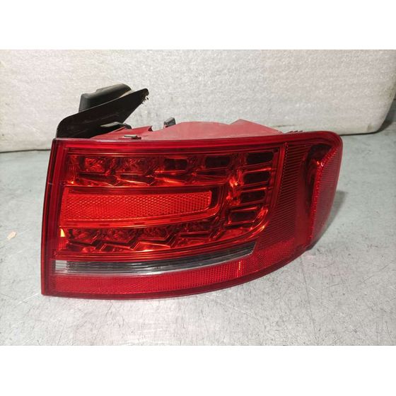 Piloto Trasero Derecho Para Audi A4 Ber.