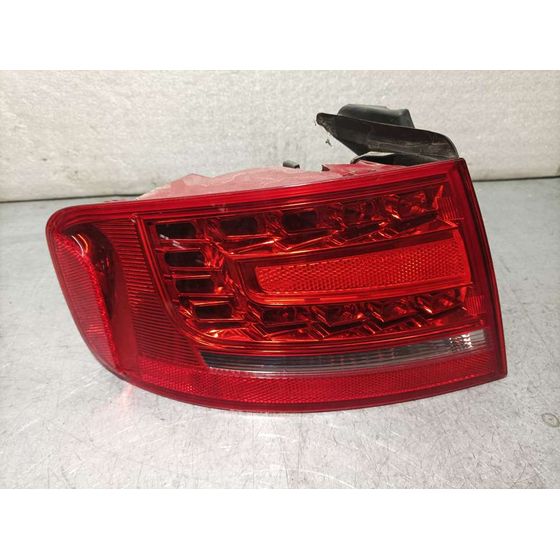 Piloto Trasero Izquierdo Para Audi A4 Ber.