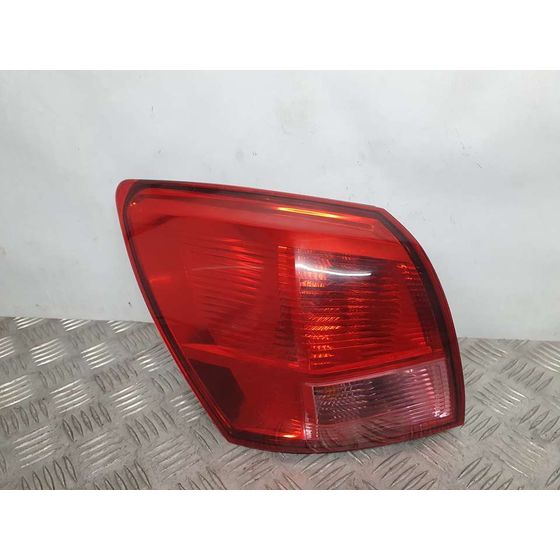 Piloto Trasero Izquierdo Para Nissan Qashqai
