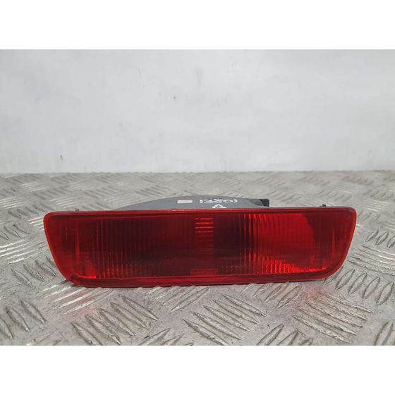 Piloto Trasero Central Para Nissan Qashqai