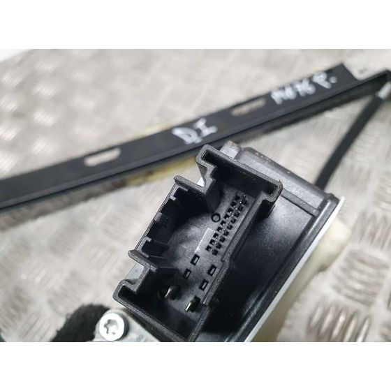 Elevalunas Delantero Izquierdo Para Volkswagen Polo