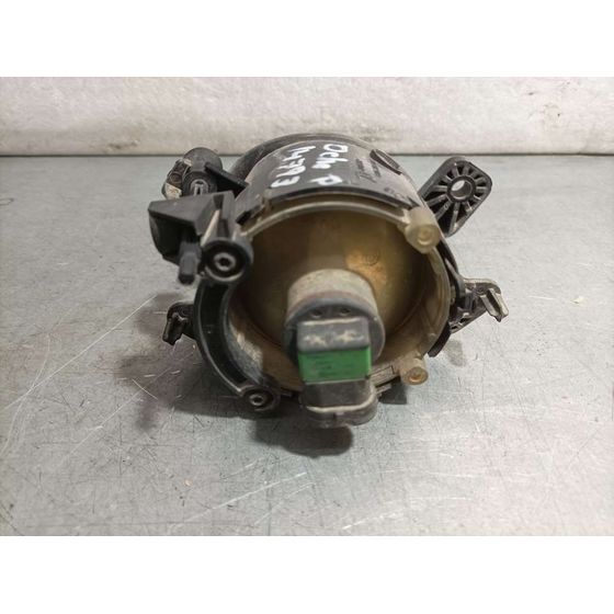Faro Antiniebla Derecho Para Mercedes Clase B