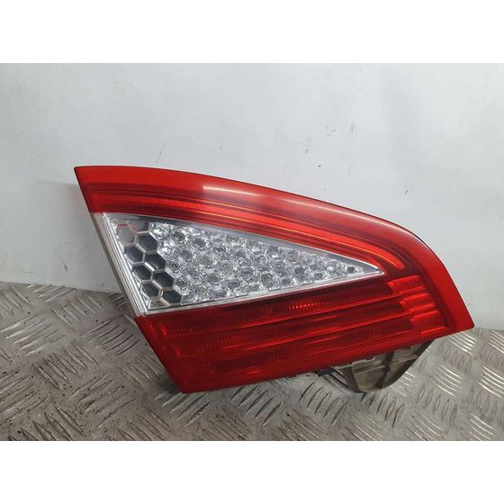 Piloto Trasero Izquierdo Para Ford Mondeo Ber.