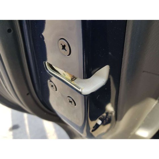 Cerradura Puerta Trasera Izquierda Para Mazda 2 Lim.