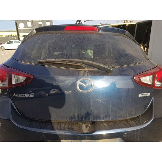 Porton Trasero Para Mazda 2 Lim.