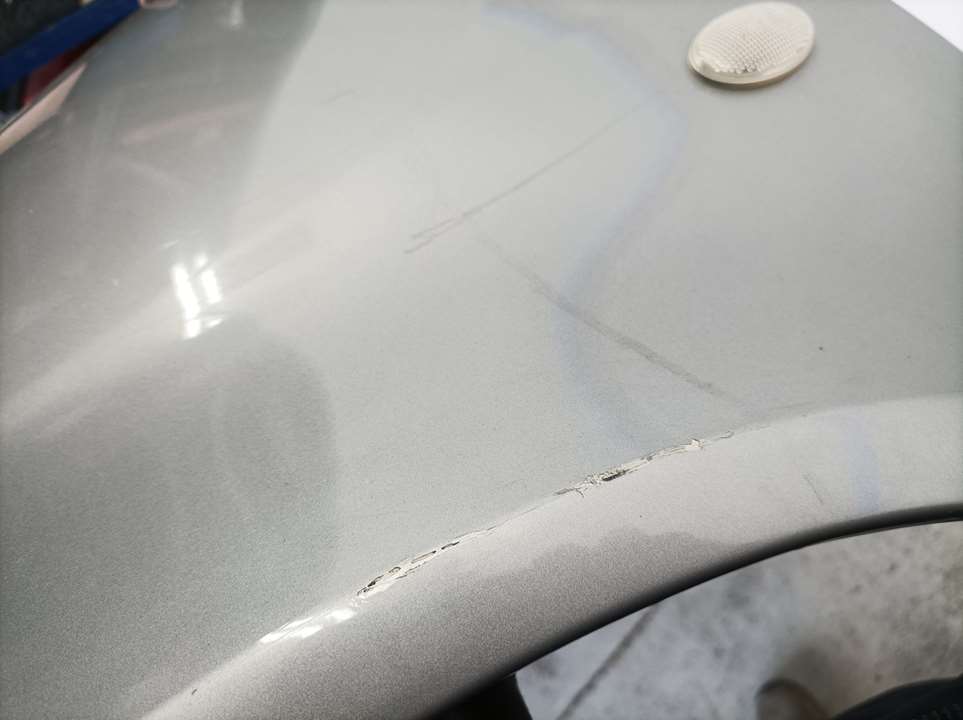 Aleta Delantera Izquierda Para Mercedes Clase A