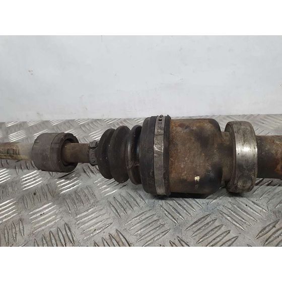 Transmision Delantera Derecha Para Ford Fiesta