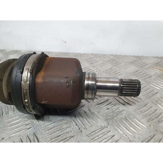 Transmision Delantera Izquierda Para Ford Fiesta