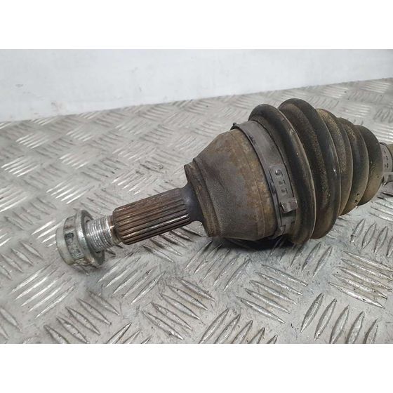 Transmision Delantera Izquierda Para Ford Fiesta