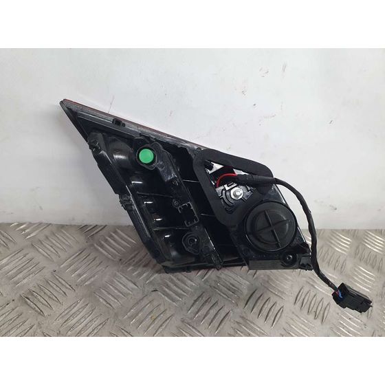 Piloto Trasero Derecho Para Peugeot 308