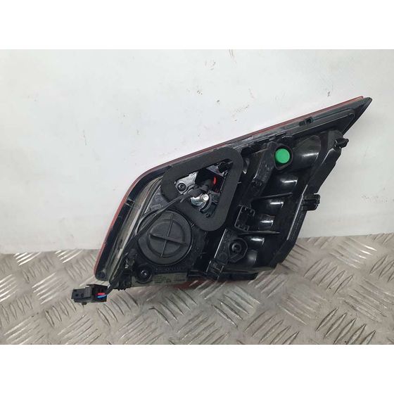 Piloto Trasero Izquierdo Para Peugeot 308