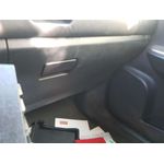 Guantera para Toyota Prius+