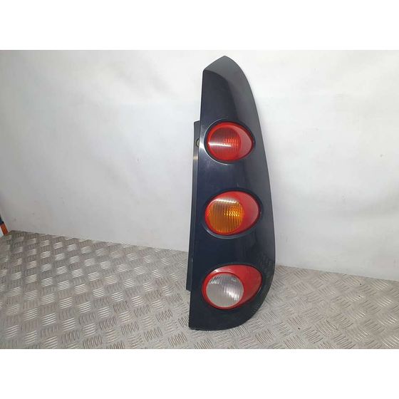 Piloto Trasero Derecho Para Smart Forfour