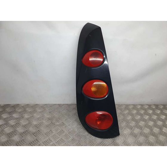 Piloto Trasero Izquierdo Para Smart Forfour