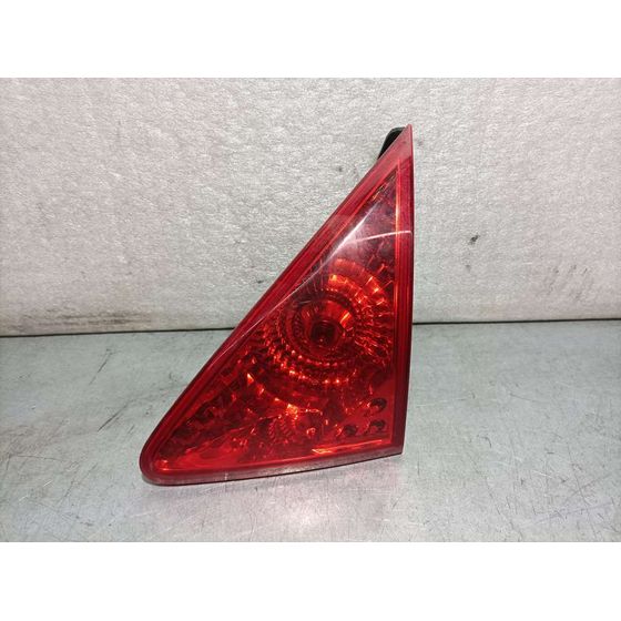 Piloto Trasero Derecho Para Peugeot 3008