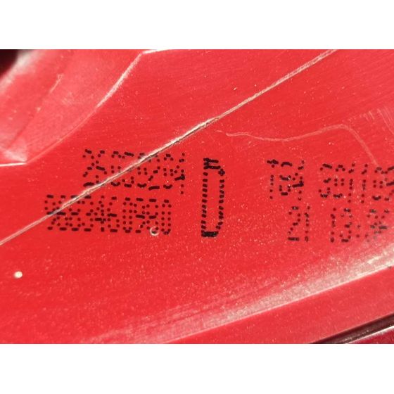 Piloto Trasero Derecho Para Peugeot 3008