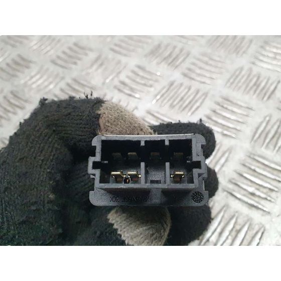 Mando Elevalunas Delantero Derecho Para Peugeot 307