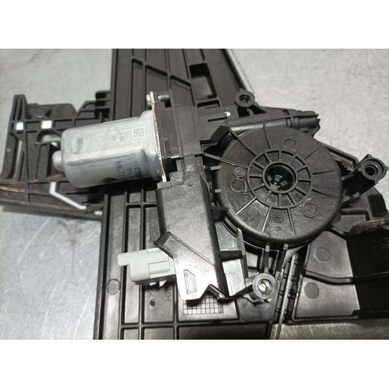 Elevalunas Trasero Izquierdo Para Peugeot 2008