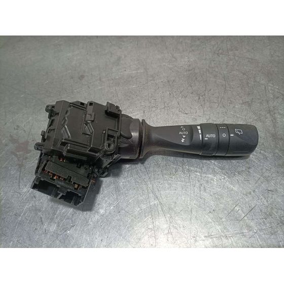 Mando Limpia Para Toyota Auris