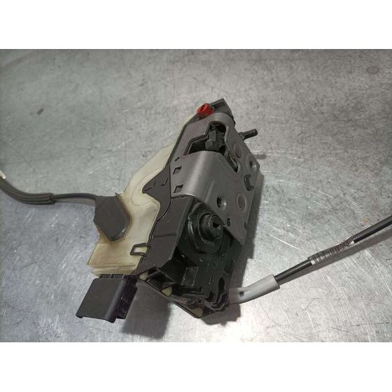 Cerradura Puerta Trasera Derecha Para Peugeot 2008