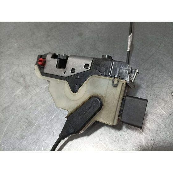 Cerradura Puerta Trasera Derecha Para Peugeot 2008