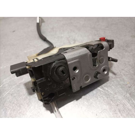 Cerradura Puerta Trasera Derecha Para Peugeot 2008
