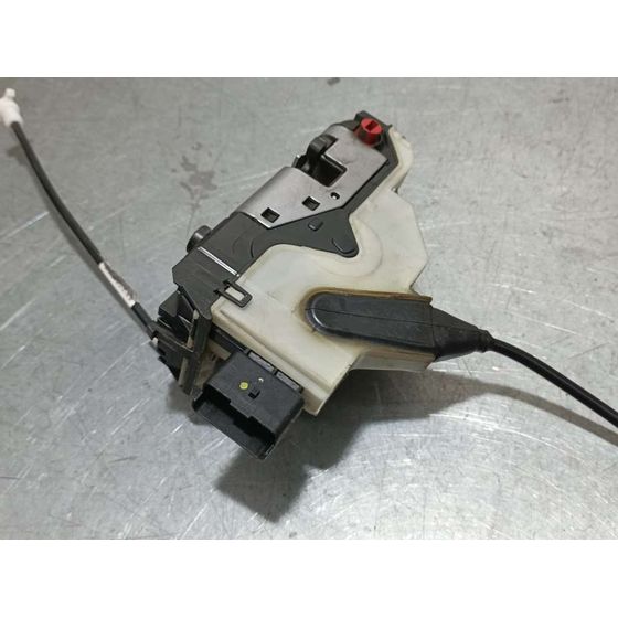 Cerradura Puerta Trasera Izquierda Para Peugeot 2008