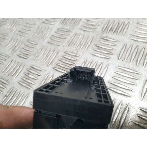 Mando Elevalunas Delantero Izquierdo Para Audi A6 Avant
