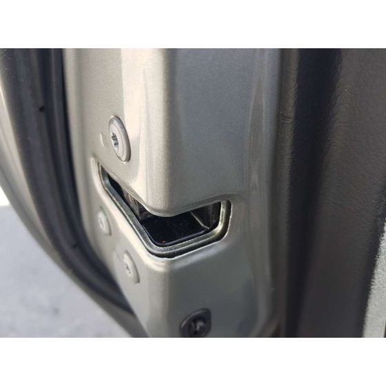 Cerradura Puerta Trasera Izquierda Para Toyota Auris