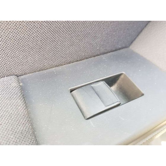 Mando Elevalunas Trasero Izquierdo Para Toyota Auris