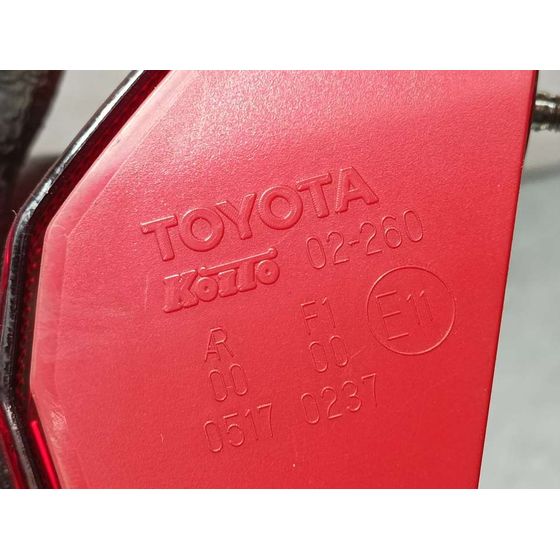 Piloto Trasero Derecho Para Toyota Auris