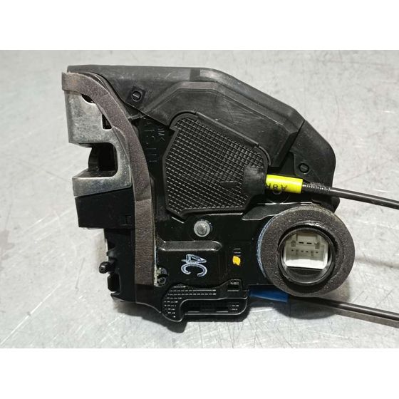 Cerradura Puerta Trasera Izquierda Para Toyota Auris