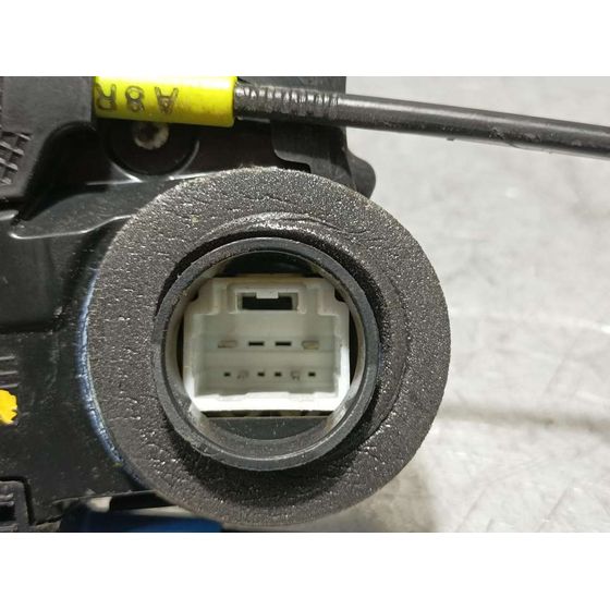 Cerradura Puerta Trasera Izquierda Para Toyota Auris